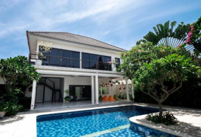 Comfortable 5 Bedroom Villa in Seminyak